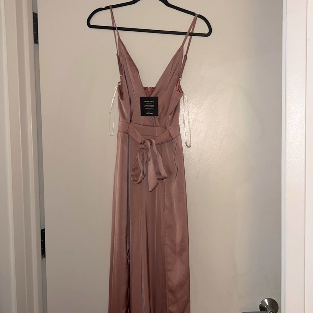 Lulus dusty rose wide leg romper. New with tags never worn.